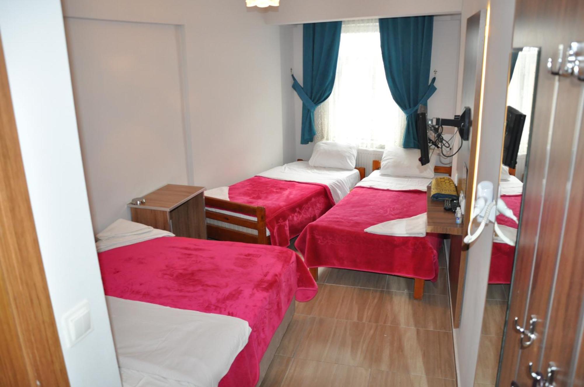 Hotel Altug Испарта Стая снимка