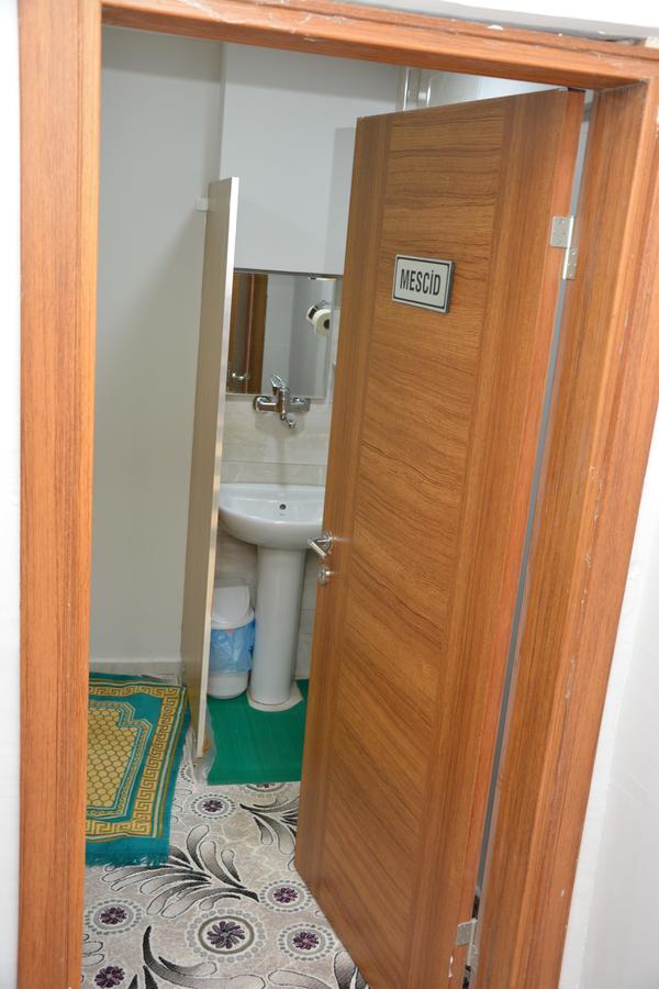 Hotel Altug Испарта Екстериор снимка