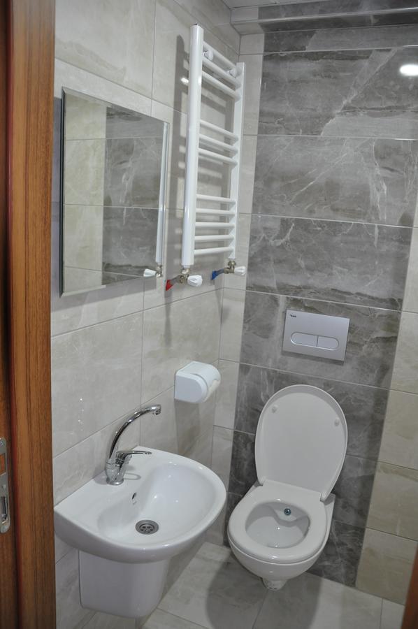 Hotel Altug Испарта Екстериор снимка
